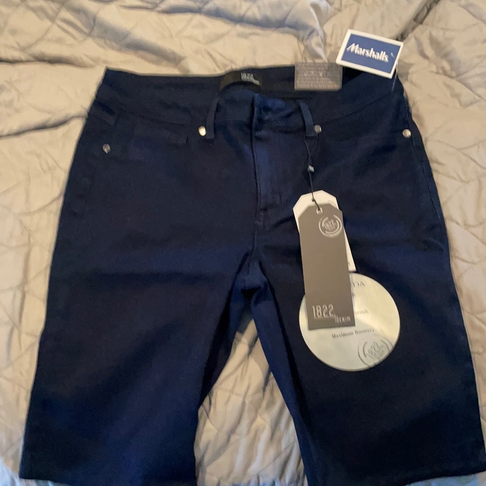1822 Bermuda Shorts NWT